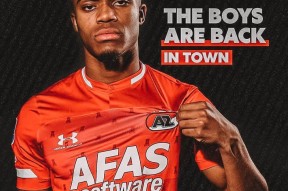 欧宝体育官方-AC米兰训练开放日；赛后防线松动引欢呼；荷甲在即；数据趋势出现新变化的简单介绍-欧宝体育官方