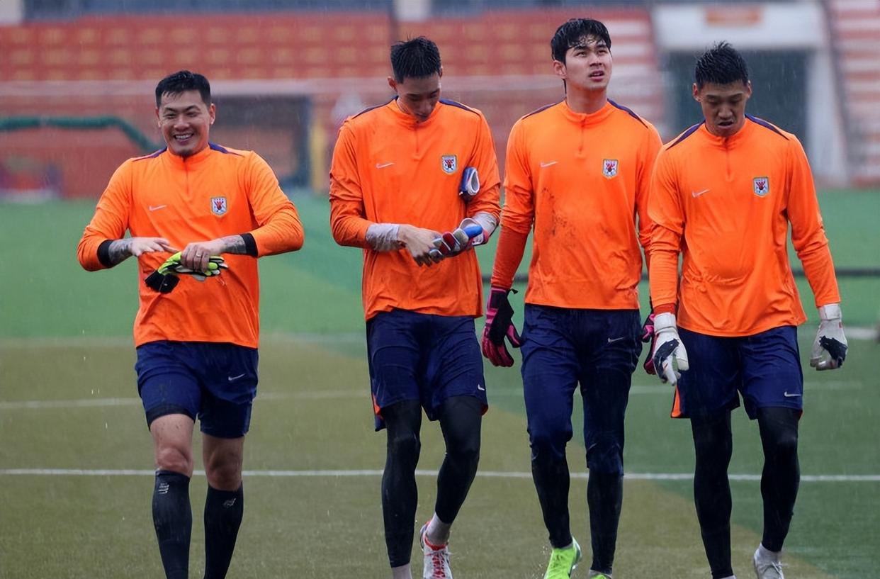 包含冲刺阶段中超焦点战，浙江稠州调整名单，底气十足，纪律约束更严格的词条